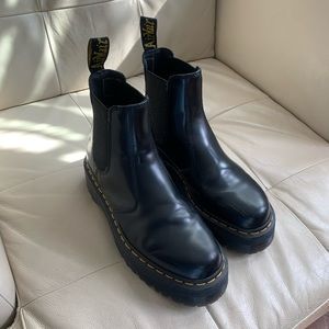 Dr Marten 2976 Platform Chelsea Boots